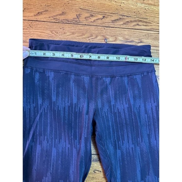 Lululemon Run Top Speed Crop Scratch Match Black Multi Leggings Wm Size 6 LL112 - Picture 4 of 7